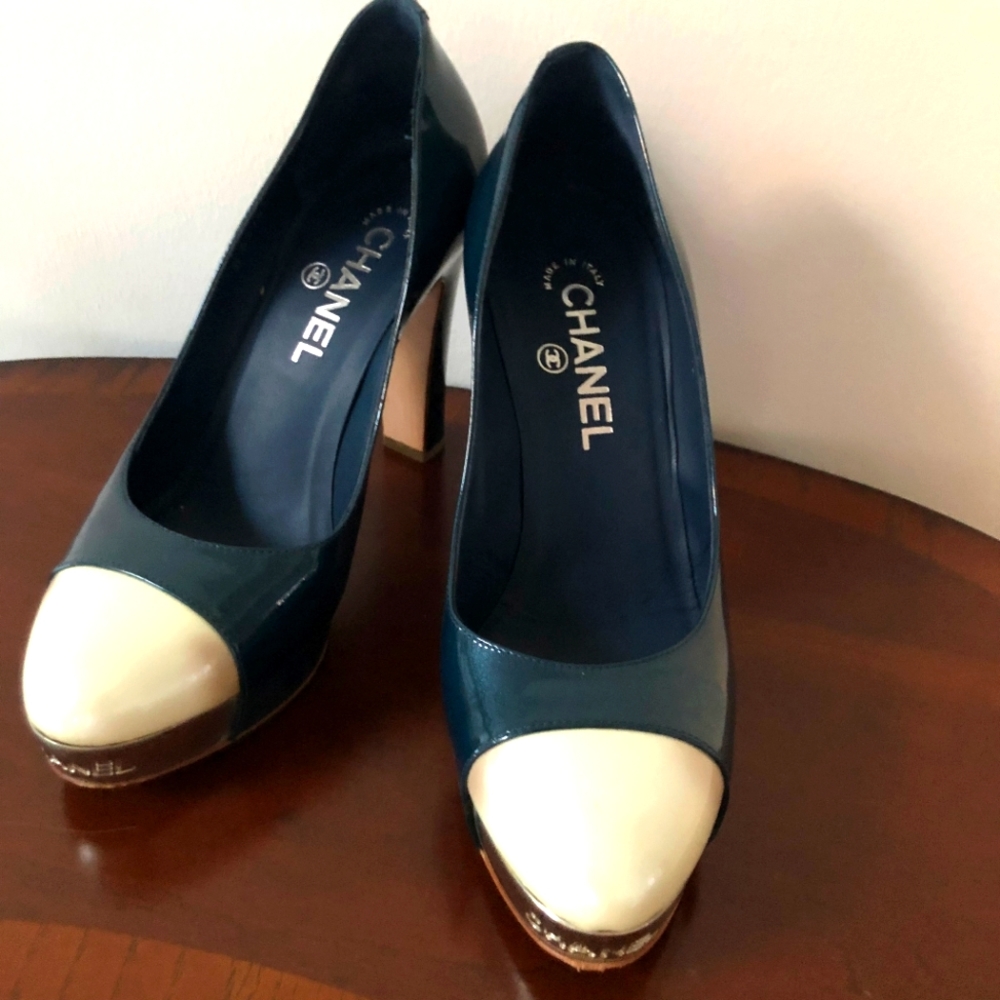 Chanel pumps. Excellent condition.